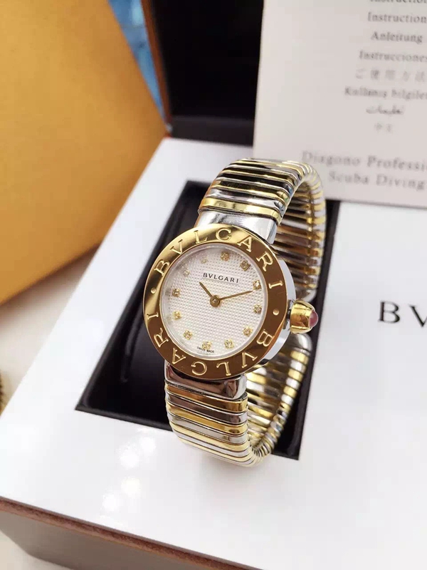 ブルガリ時計正面デザイン